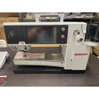 Pre-owned Bernina 830 machine