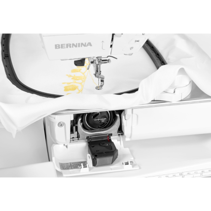 Bernina 700E