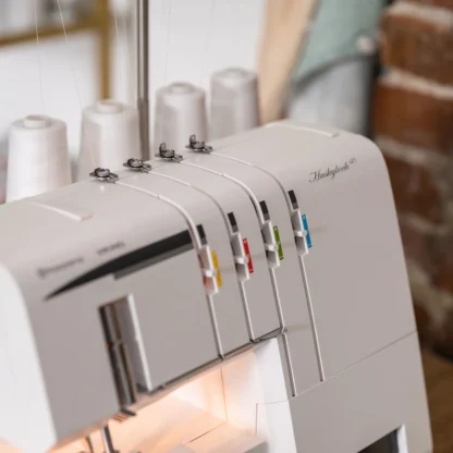 Viking Huskylock s21 Serger