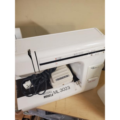 Pre-Owned Janome New Home 3023 machine