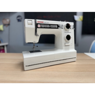 Pre-Owned Janome Threadbanger TB12